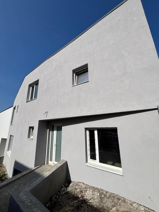 Casă cuplată modernă, 160 mp utili, semifinisată, curte amenajată – fotografia 10 din 17