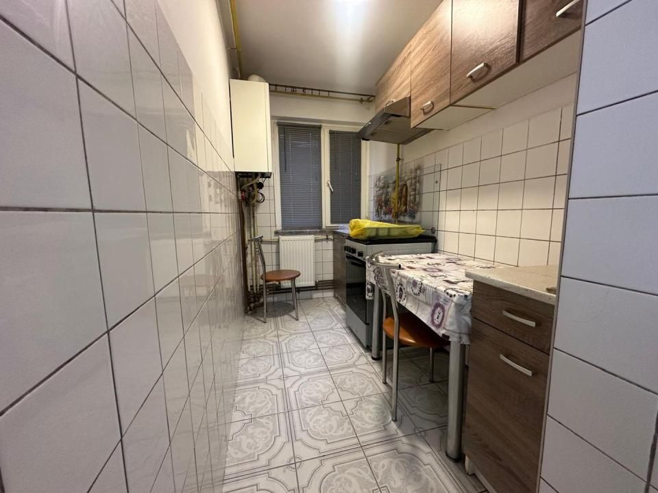2 camere | etaj 1 | centrala proprie | mobilat si utilat | zona excelenta | – fotografia 3 din 11
