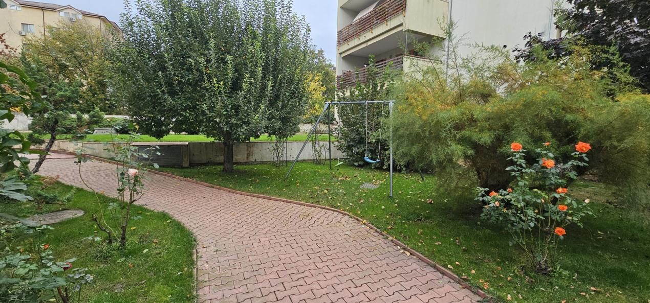 Doi Cocosi - Straulesti - 3 camere cu parcare si boxa incluse – fotografia 32 din 51