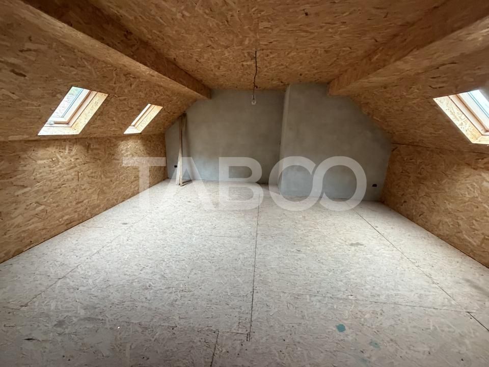 Casa cu potential de investitie 7 camere foisor 4 bazine de pesti – fotografia 14 din 28