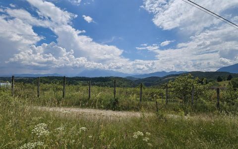 De vânzare teren cu potențial de dezvoltare zona  After Hills