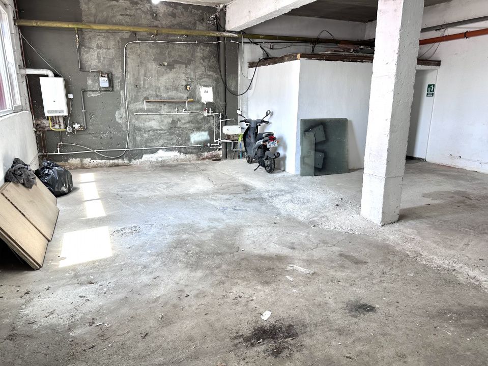 HALA DE INCHIRIAT I 150 MP I ALBA IULIA I GRUP SANITAR I BIROU I – fotografia 9 din 13