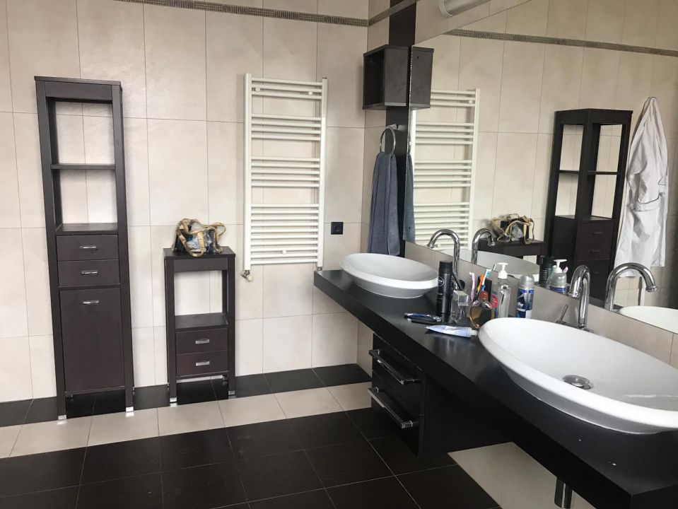 Casa D+P+E de inchiriat in Alba Iulia zona CETATE 350 mp si Teren 600 mp – fotografia 7 din 38
