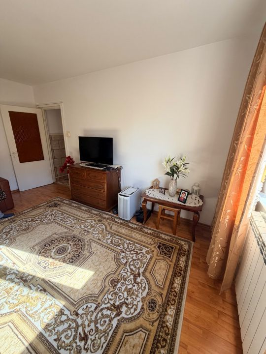 Apartament 3 camere de vânzare │Casa de Cultură │ Etaj 3 – fotografia 1 din 9