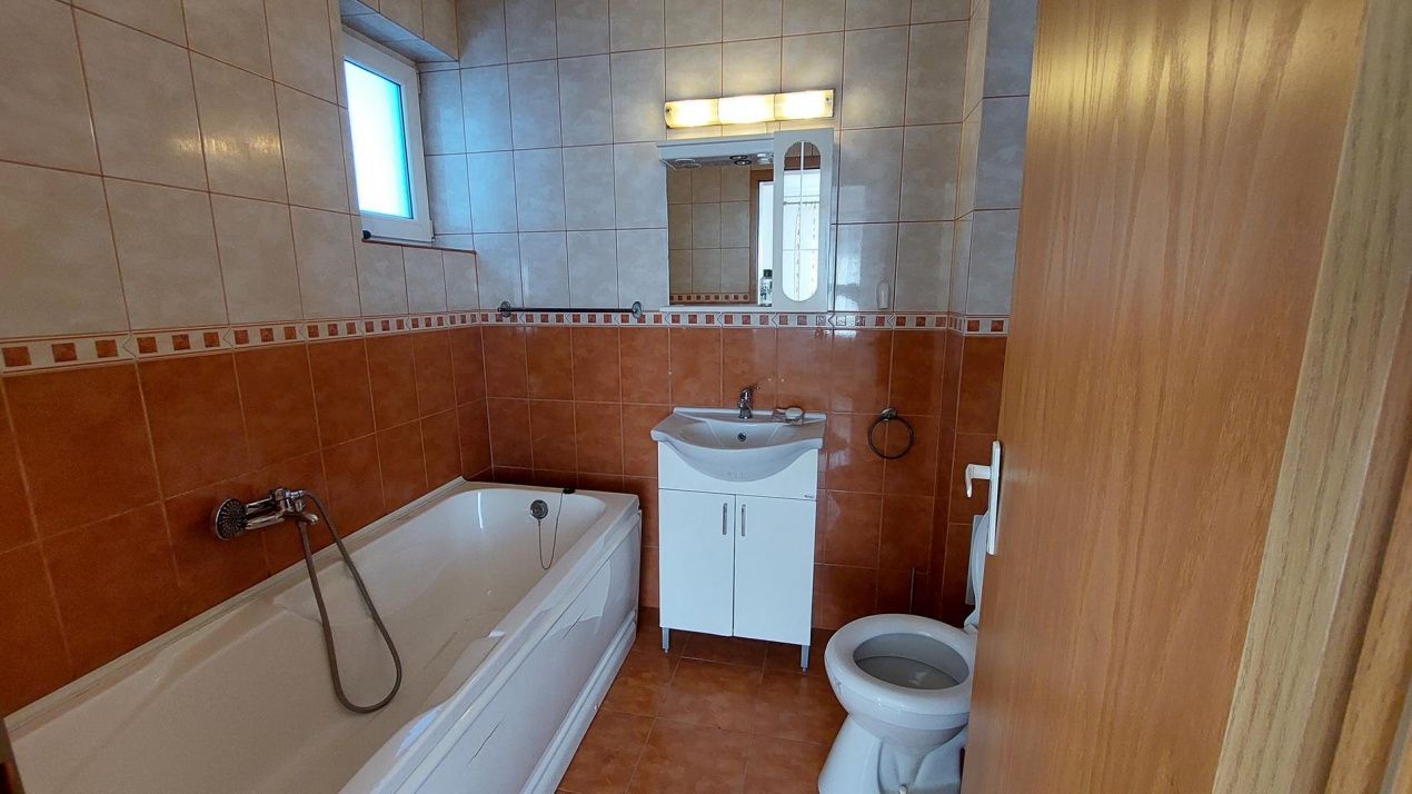 Apartament 3 camere si Garaj, in Vila, finisat – fotografia 3 din 12