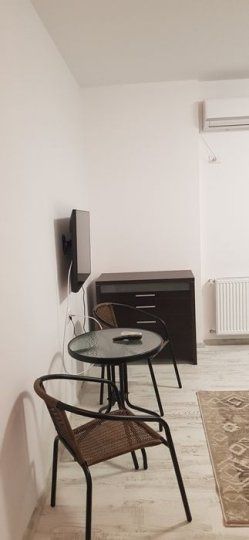 Garsoniera de inchiriat | Vacaresti | Centrala proprie | Mobilat – fotografia 3 din 8