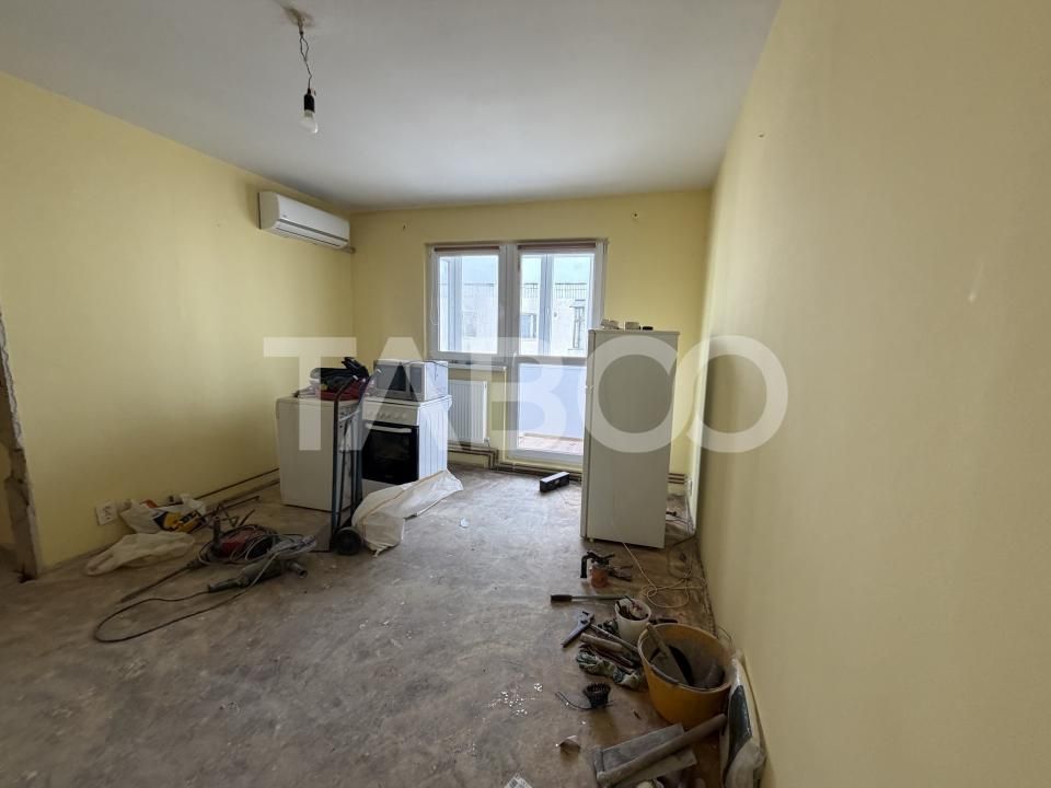 Apartament 2 camere semidecomandat balcon aer conditinat 13 Decembrie – fotografia 3 din 6