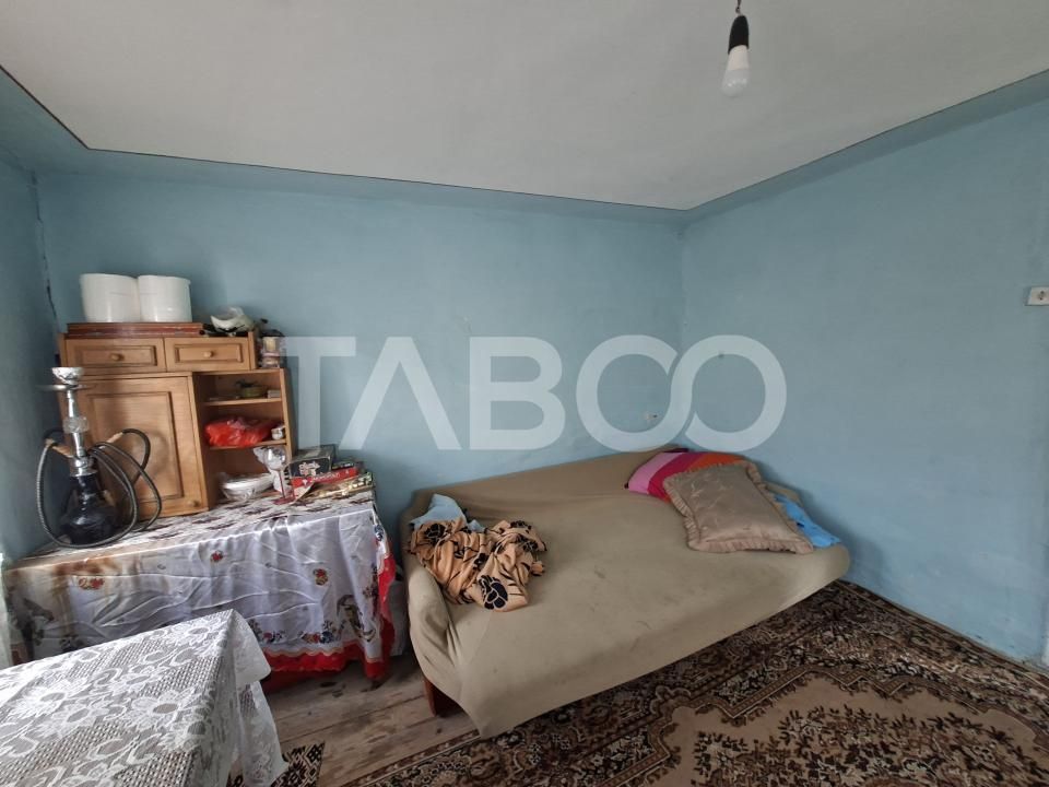 Casa individuala de vanzare in Poplaca -acces auto si strada asfaltata – fotografia 9 din 16