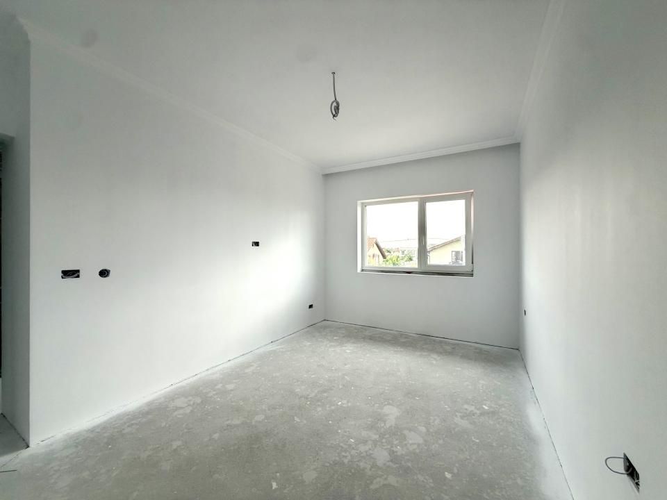 Duplex nou despartit prin garaj, 4 camere, 108 mp utili - Dumbravita – fotografia 4 din 13