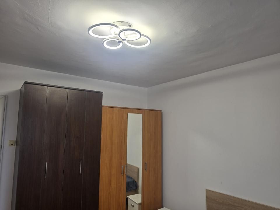 Titan/Minis vanzare apartament 2 camere mobilat & utilat + loc parcare + boxa – fotografia 28 din 45