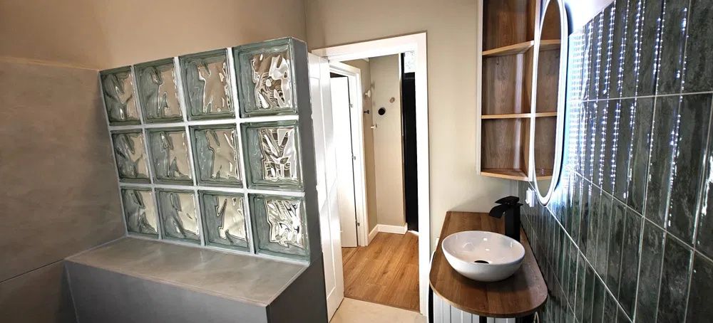 Apartament 2 camere la casa - curte - 2 locuri de parcare - Central – fotografia 6 din 8