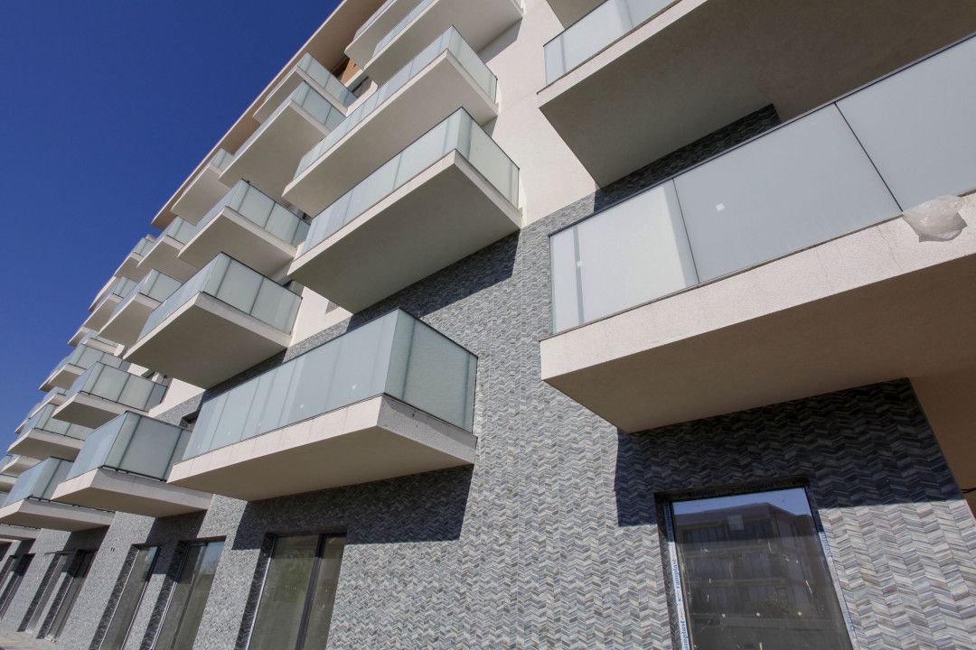 Apartament decomandat cu bucatarie inchisa, luminos, piscina Mamaia Sat – fotografia 18 din 36