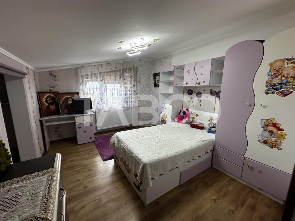 Casa de vanzare cu 5 camere si teren 426 mp 2 fronturi in Arhitectilor – fotografia 5 din 11