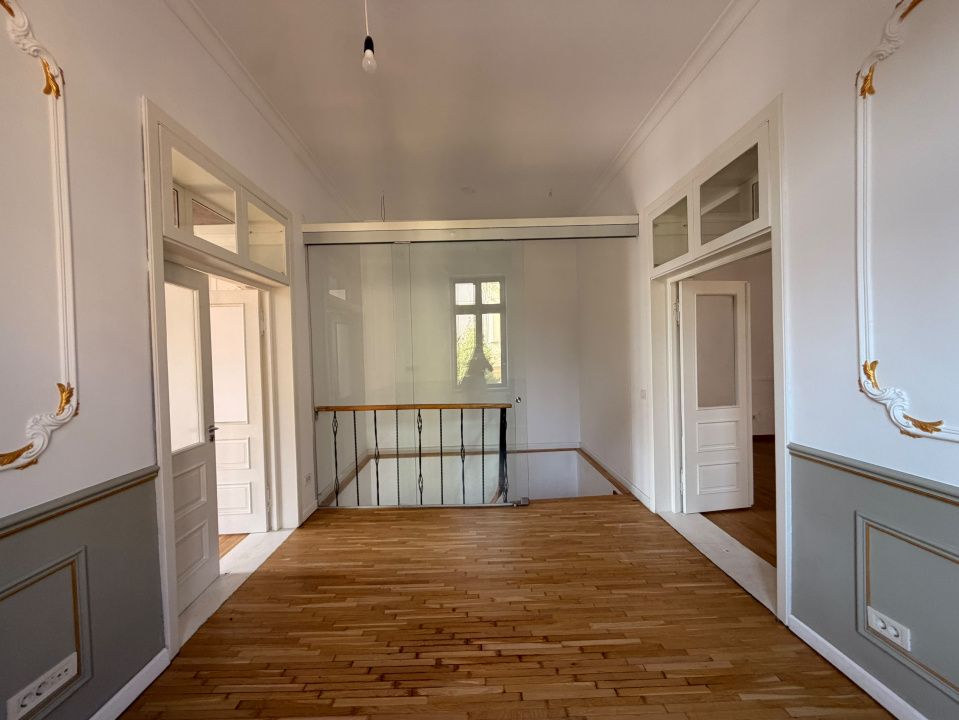 Vilă P+2+M | Pretabil Firma/Studio Foto/Video/Pilates/ Ultracentral | 3 intrări – fotografia 18 din 30