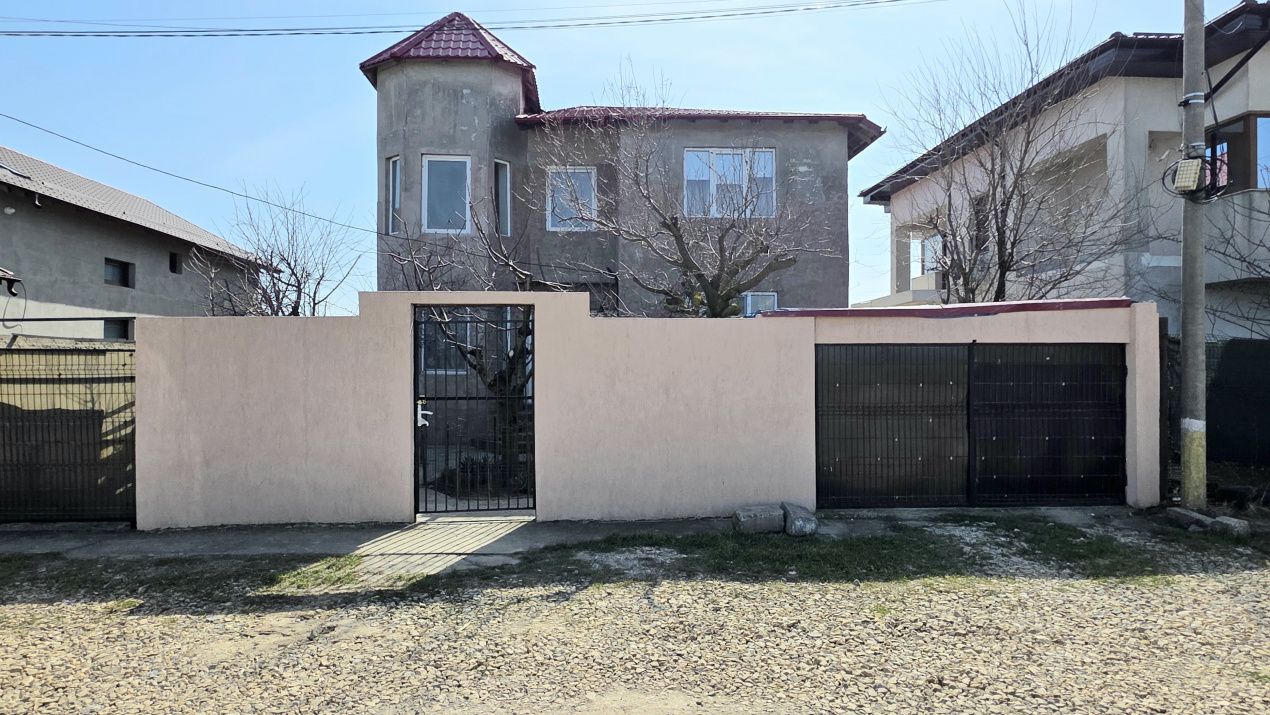 Vila de vanzare in Constanta, 6 camere, zona Km5 – fotografia 1 din 18