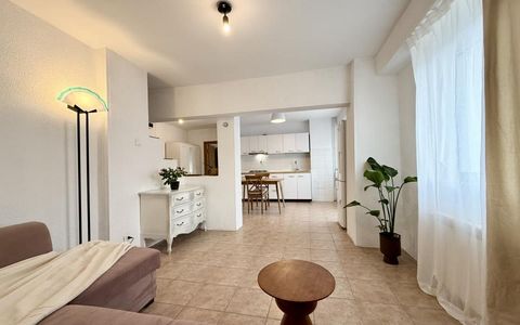 Apartament decomandat cu 2 camere  în Piața Alba Iulia