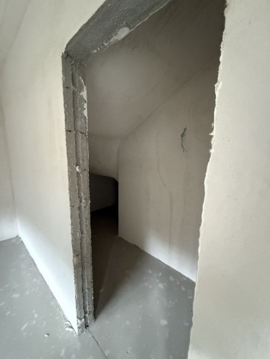 EXCLUSIVITATE !! COM 0% !! De vânzare duplex 4 cam 160 mpu D+P+E str Oasului – fotografia 13 din 31