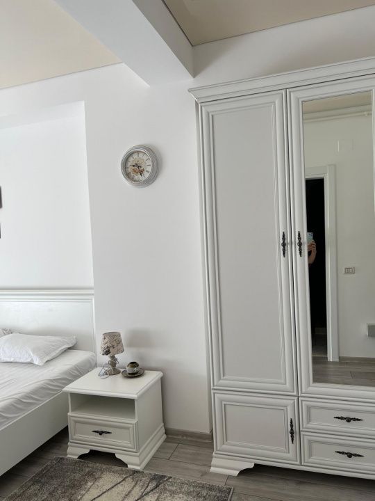 Studio la doi pasi de mare, Mamaia Nord – fotografia 8 din 17