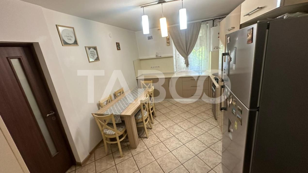 Apartament mobilat utilat 3 camere cu balcon zona Rahovei Sibiu – fotografia 5 din 11