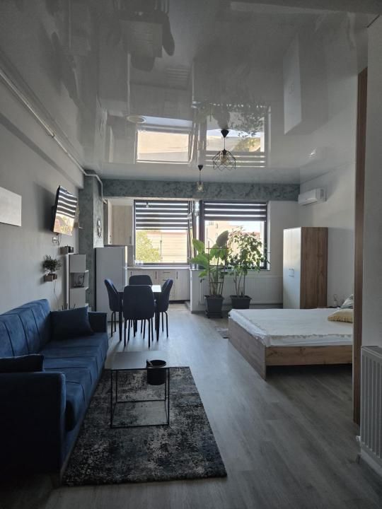 Închiriere Studio Mamaia Nord langa Hanul cu Peste Parcare privata – fotografia 1 din 7