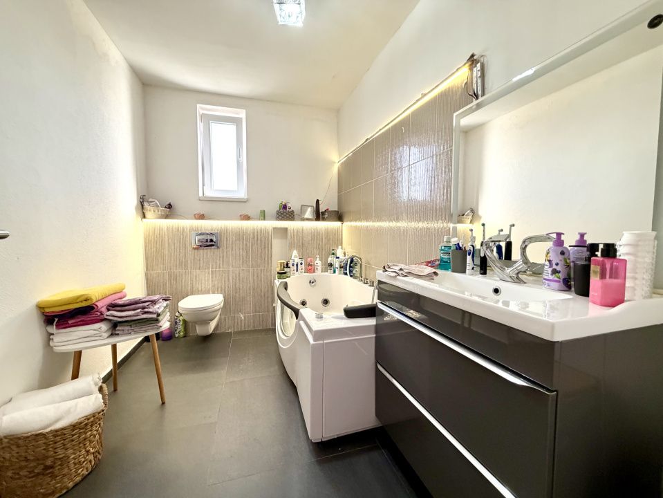 Duplex elegant cu 4 camere, 135 mp utili - zona Aradului – fotografia 9 din 15