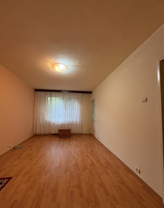 2 Camere de vanzare | Crangasi | Nemobilat | An 1985 | Bloc Reabilitat – fotografia 1 din 8