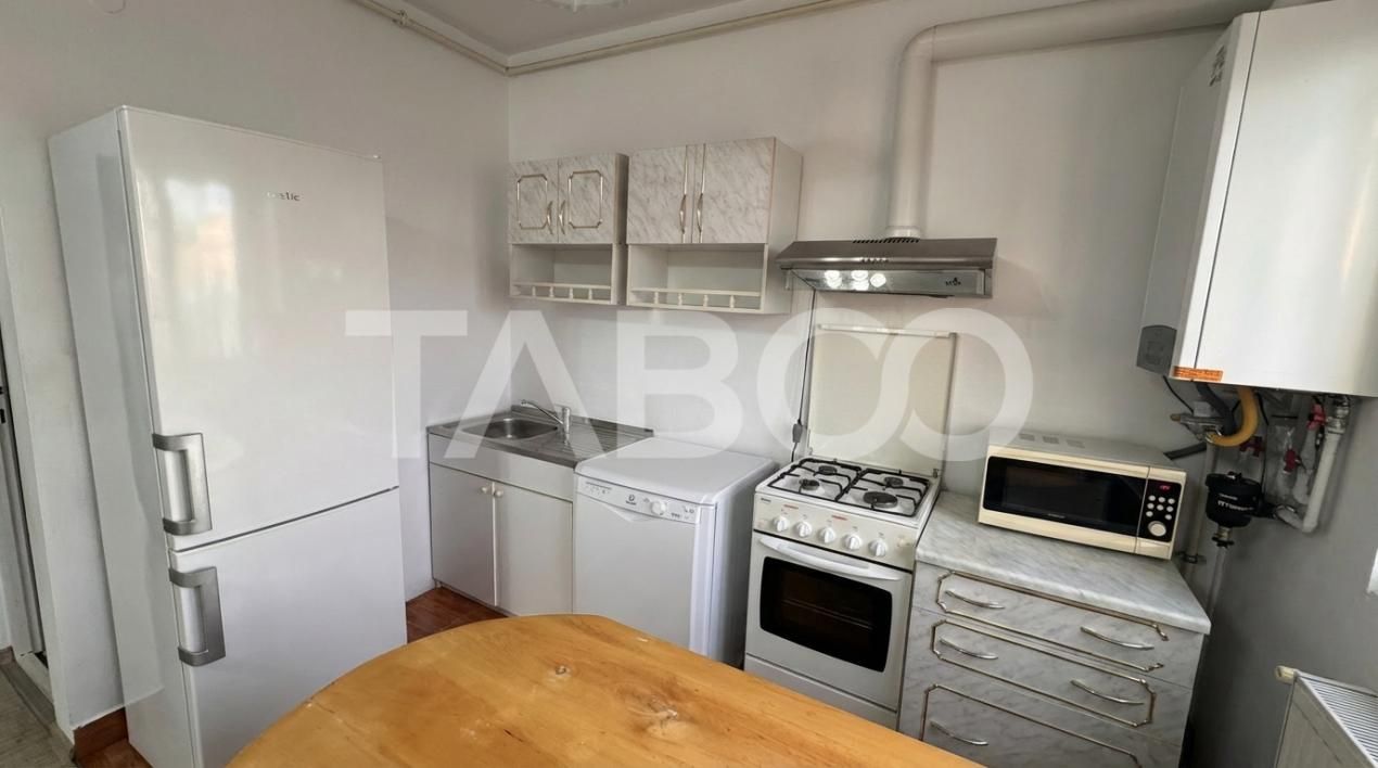 Apartament 3 camere mobilat utilat 65mp 2 BAI COMISION 0% Valea Aurie – fotografia 3 din 8