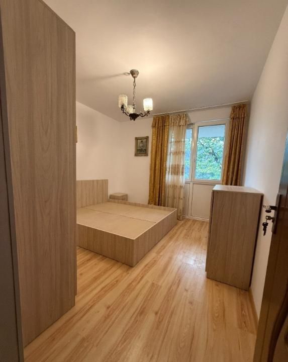 | 3 Camere| Et.3/4 | Zona Titan | Auchan Titan | Recent Renovat | – fotografia 1 din 9