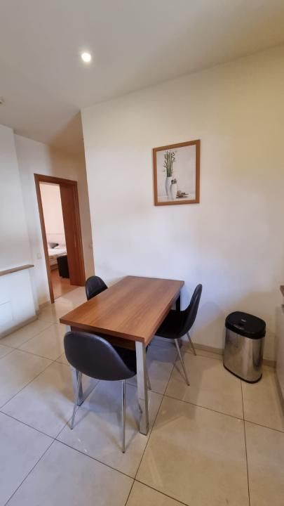 2 Camere de inchiriat | P-ta Romana | Metrou| Facultate Ase | Centrala – fotografia 4 din 10