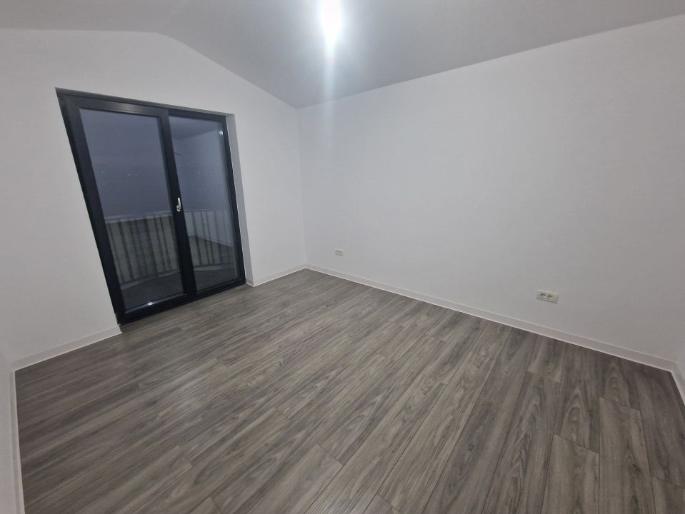 Duplex de vanzare cu 3 camere si teren de 309 mp - Recas – fotografia 5 din 18
