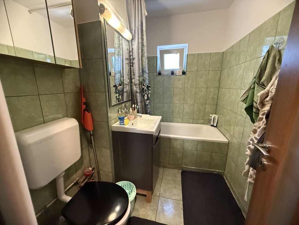 Apartament 2 camere decomandat, 52.96 mp, cartier Rovine, zona Bacriz – fotografia 8 din 10