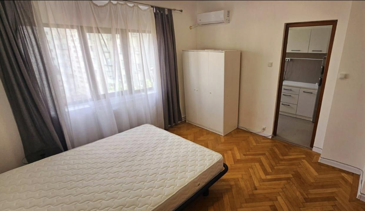 4 Camere Calea Calarasilor - Piata Muncii | centrala proprie | – fotografia 11 din 12