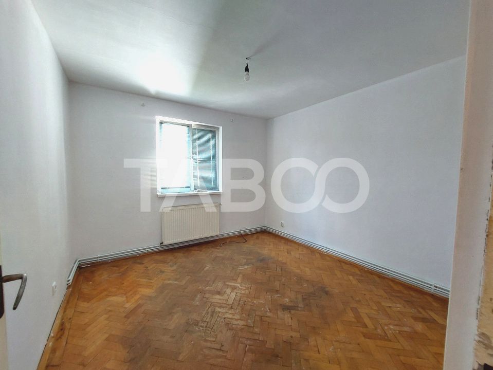 Comision 0% Apartament 40 mp 2 camere decomandate balcon Cisnadie – fotografia 4 din 18