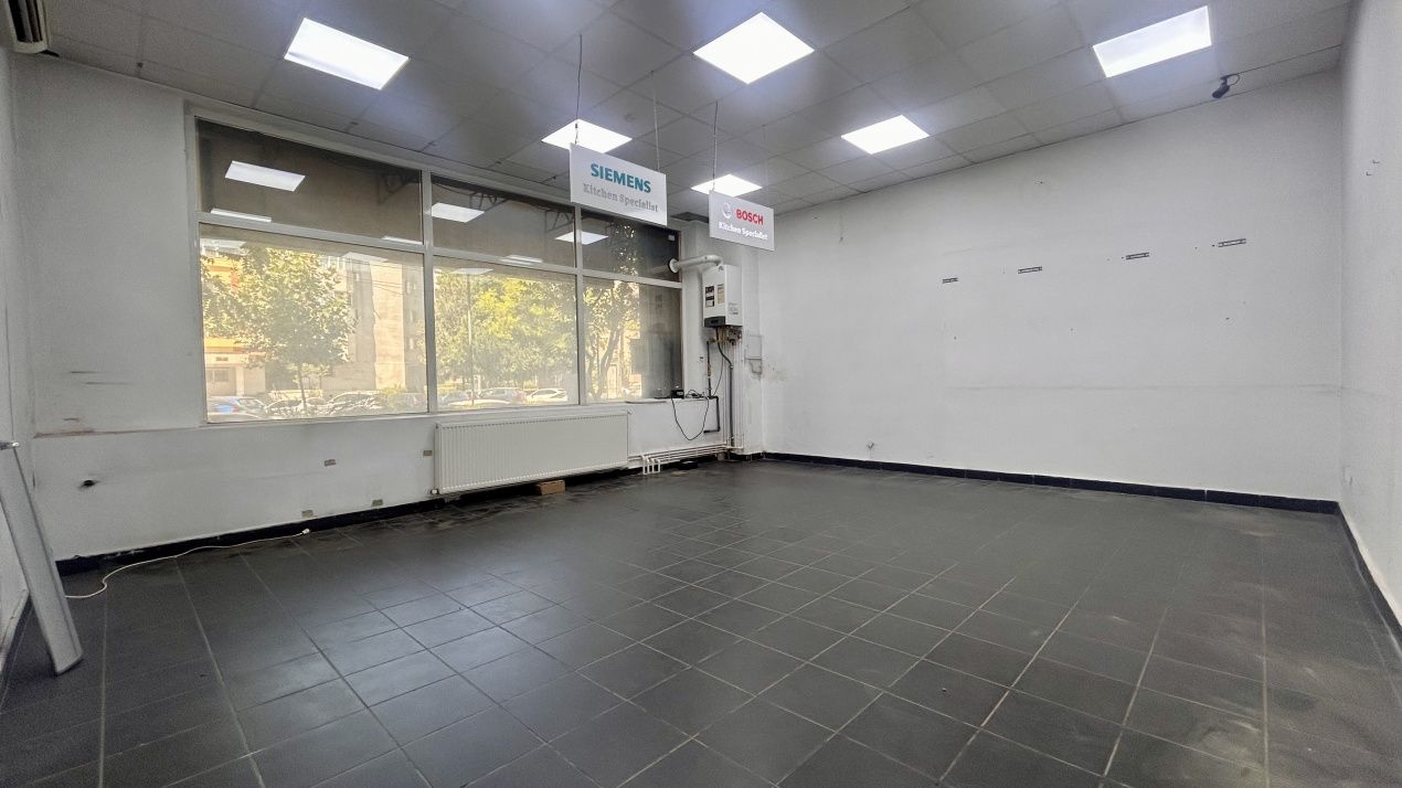 Spatiu comercial stradal vitrina 12 m  | Dezrobirii | 178.7 mp | 1.430 € – fotografia 5 din 8