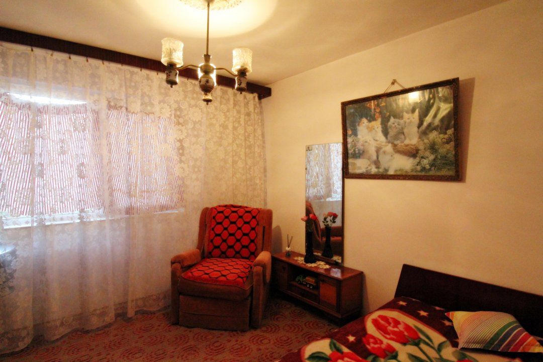 EFORIE NORD- apartament cu 4 camere la etajul 1, cu 2 gr sanitare, 2 balcoane – fotografia 5 din 11