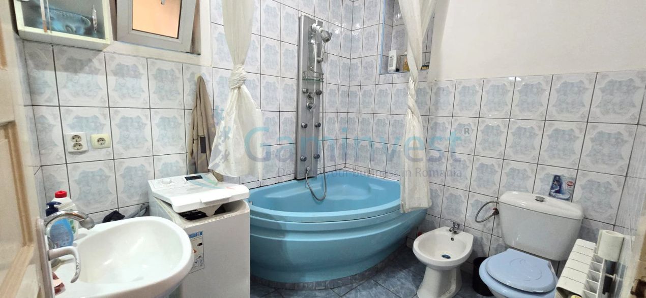 Casa cu dublu front stradal,zona Ecaterina Teodoroiu,Oradea – fotografia 10 din 19