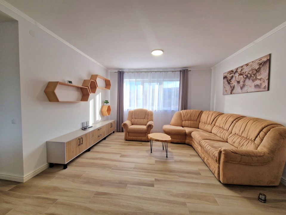Apartament la casa cu 4 camere in Borhanci – fotografia 1 din 25