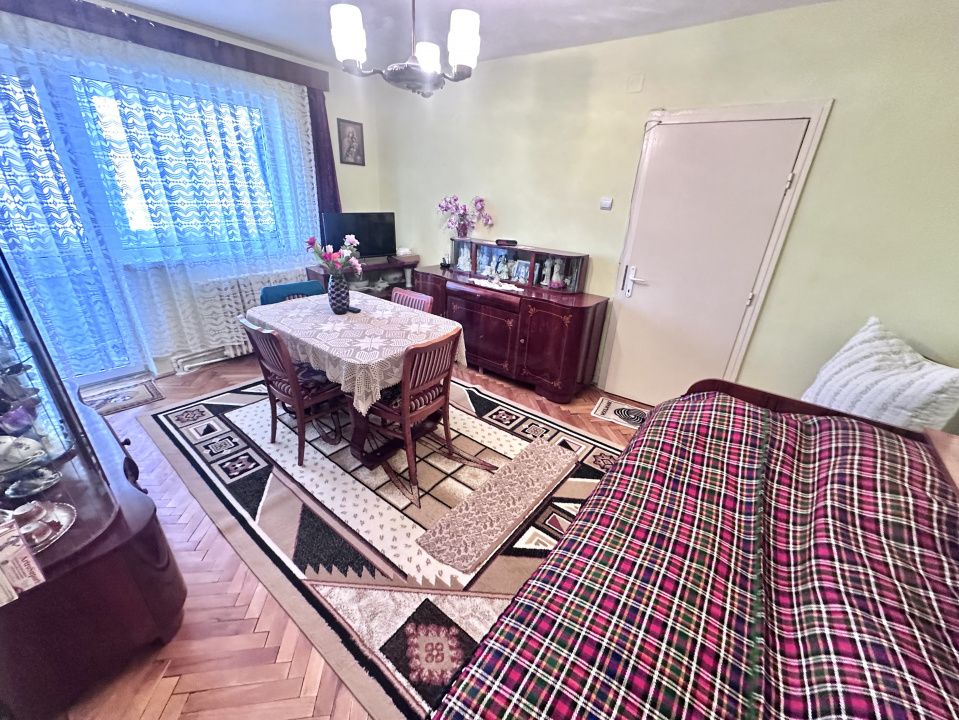 APARTAMENT 2 CAMERE I DE VANZARE I 56 MP I CETATE ZONA BULEVARD I – fotografia 12 din 19