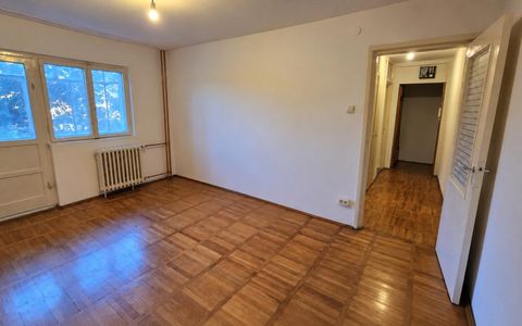 Apartament cu o camera, 32,5 mp utili, etaj 1 - Complexul Studentesc