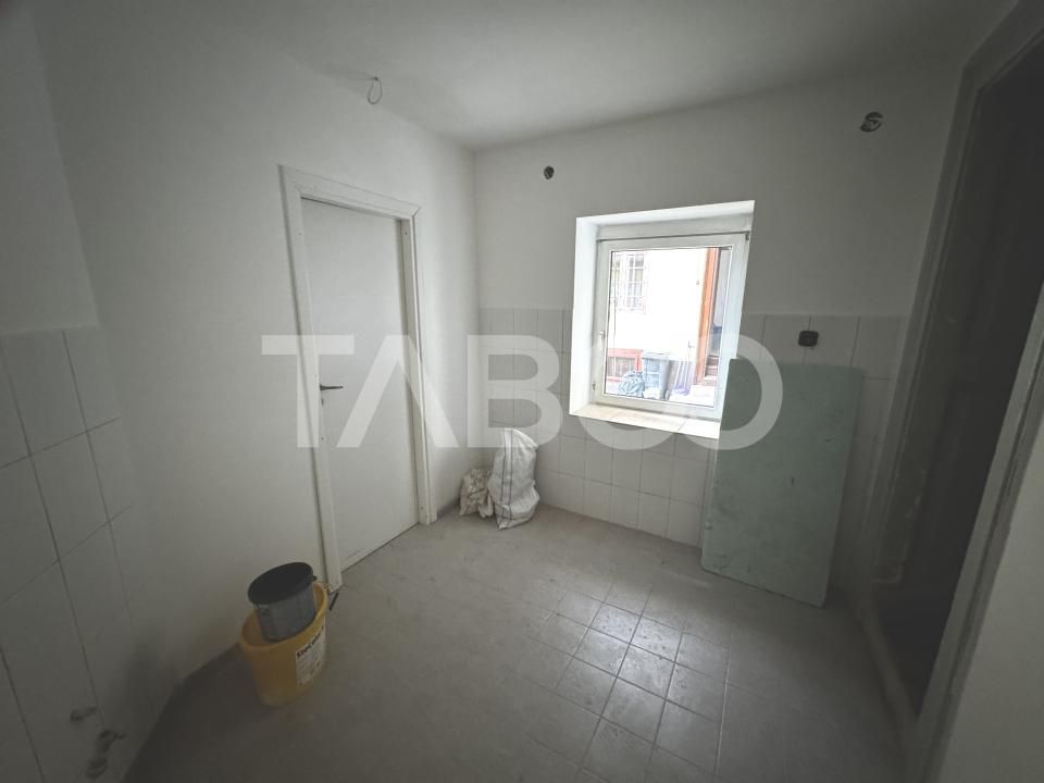 Spatiu comercial 50 mp de inchiriat in centrul Cristianului cu vad bun – fotografia 6 din 8