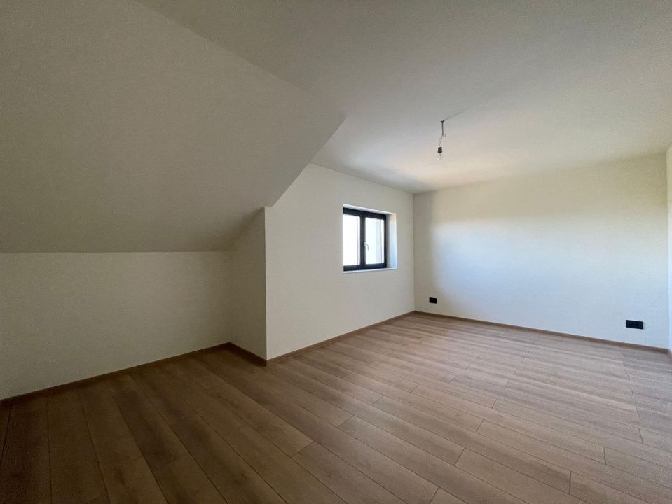 Duplex 6 camere, 400mp teren - Mosnita Noua – fotografia 11 din 22