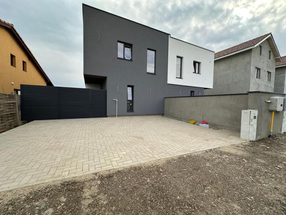 Comision 0 | Duplex Premium | Design Exclusiv & Finisaje de Lux | 4 camere – fotografia 1 din 19