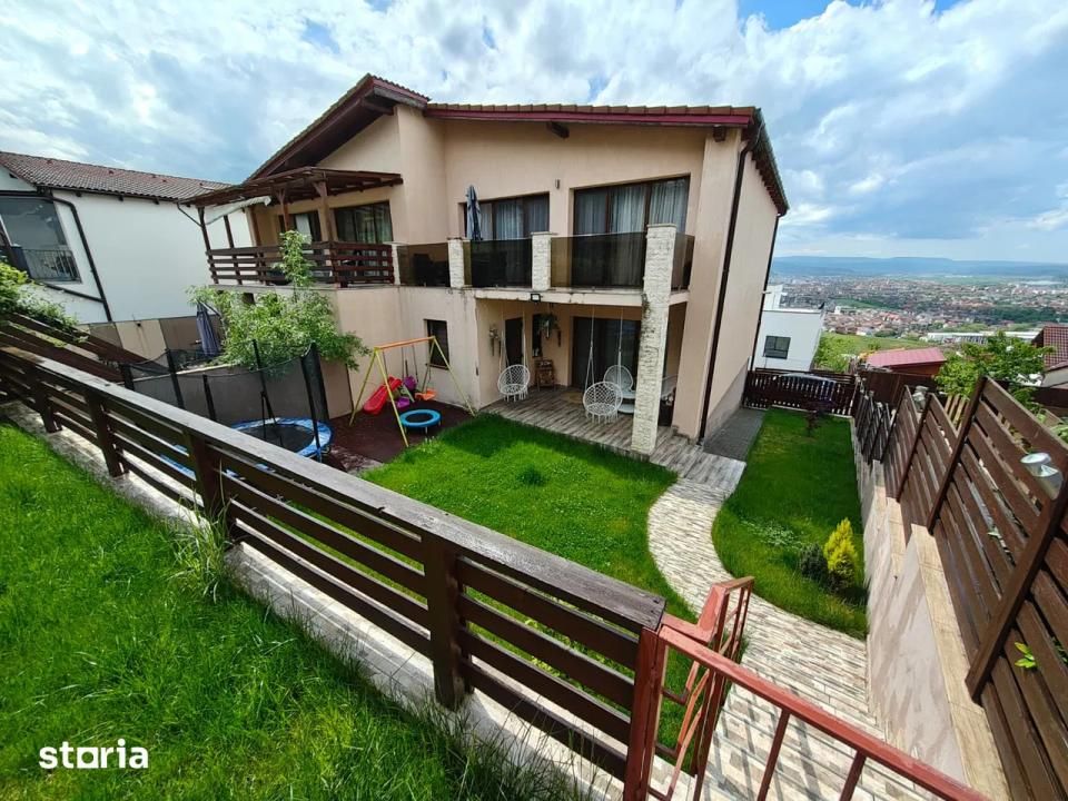 Duplex de vanzare de 140mp , teren 365mp zona : Floresti Narciselor – fotografia 1 din 17