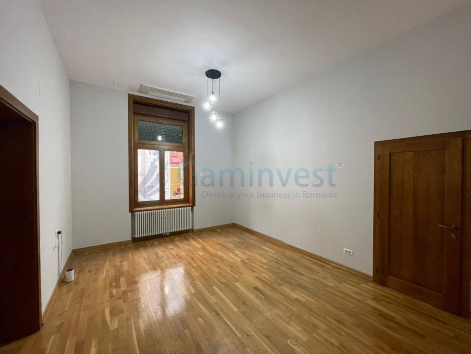 Spatiu birouri de inchiriat ultracentral, Strada Republicii, Oradea, Bihor – fotografia 3 din 8