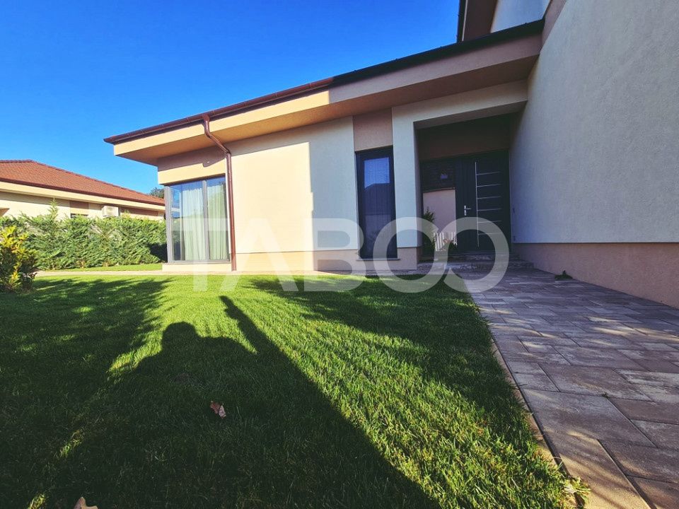 Vila de lux de vanzare in Sebes zona rezidentiala – fotografia 17 din 19