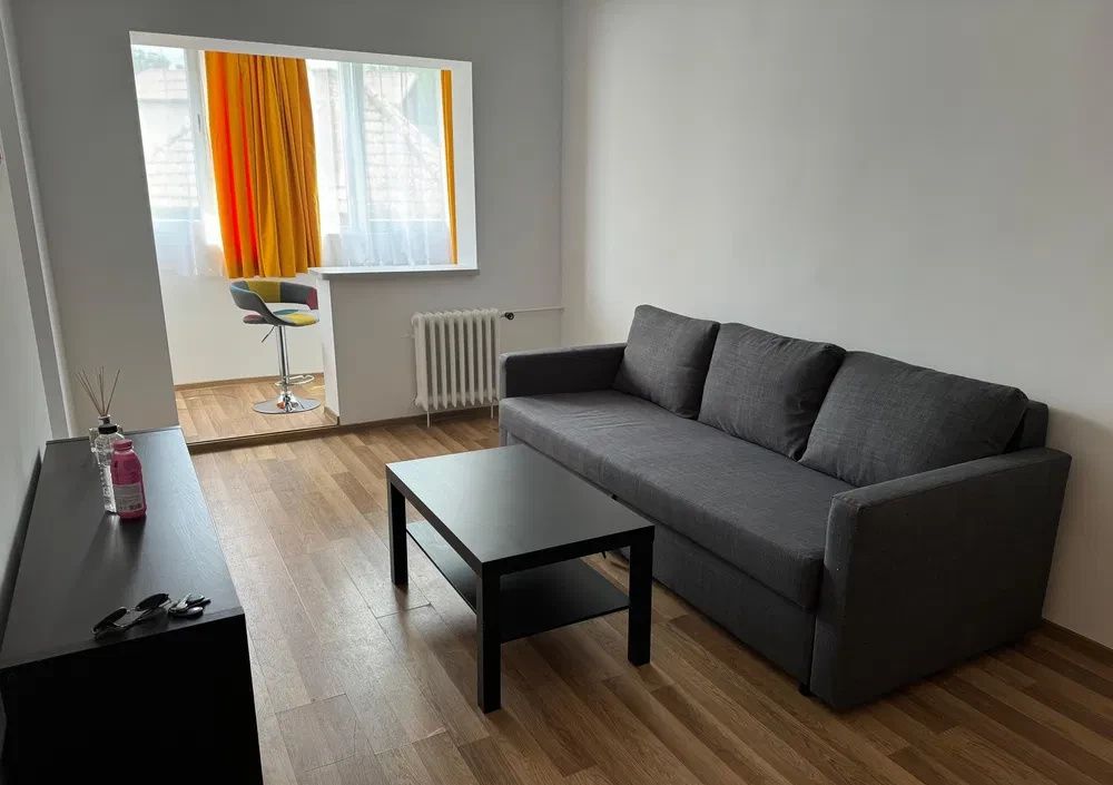 De vânzare – Garsonieră , UMF- Str. Louis Pasteur, Ideală pentru investiți – fotografia 2 din 7
