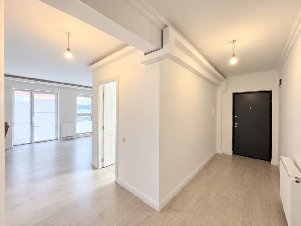 Apartament cu 3 camere, curte proprie si parcare, de vanzare in Floresti – fotografia 8 din 13