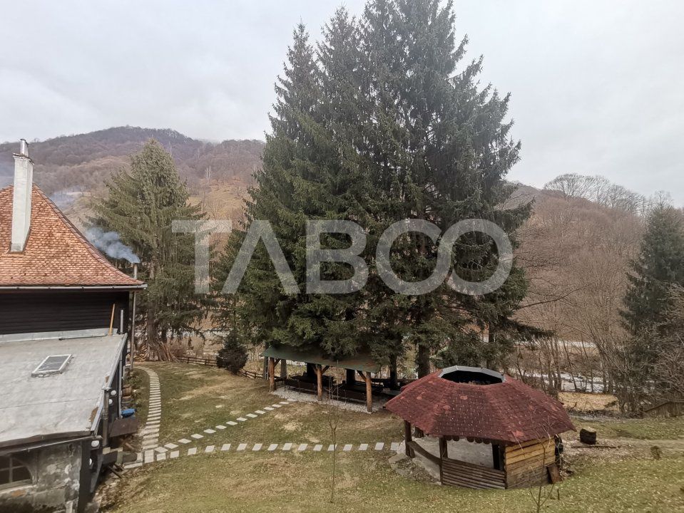 Pensiune de lux de vanzare in inima padurii langa Sibiu – fotografia 33 din 54