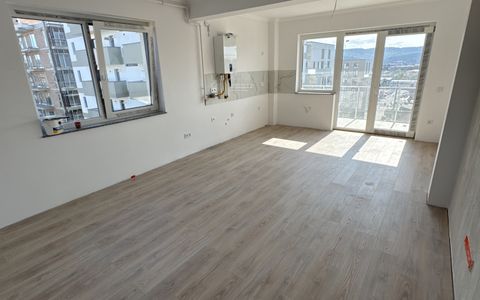 🔑 Apartament 3 camere / 2 bai / etaj 3 / 95 mp / parcare + boxa / ZONA CETATII