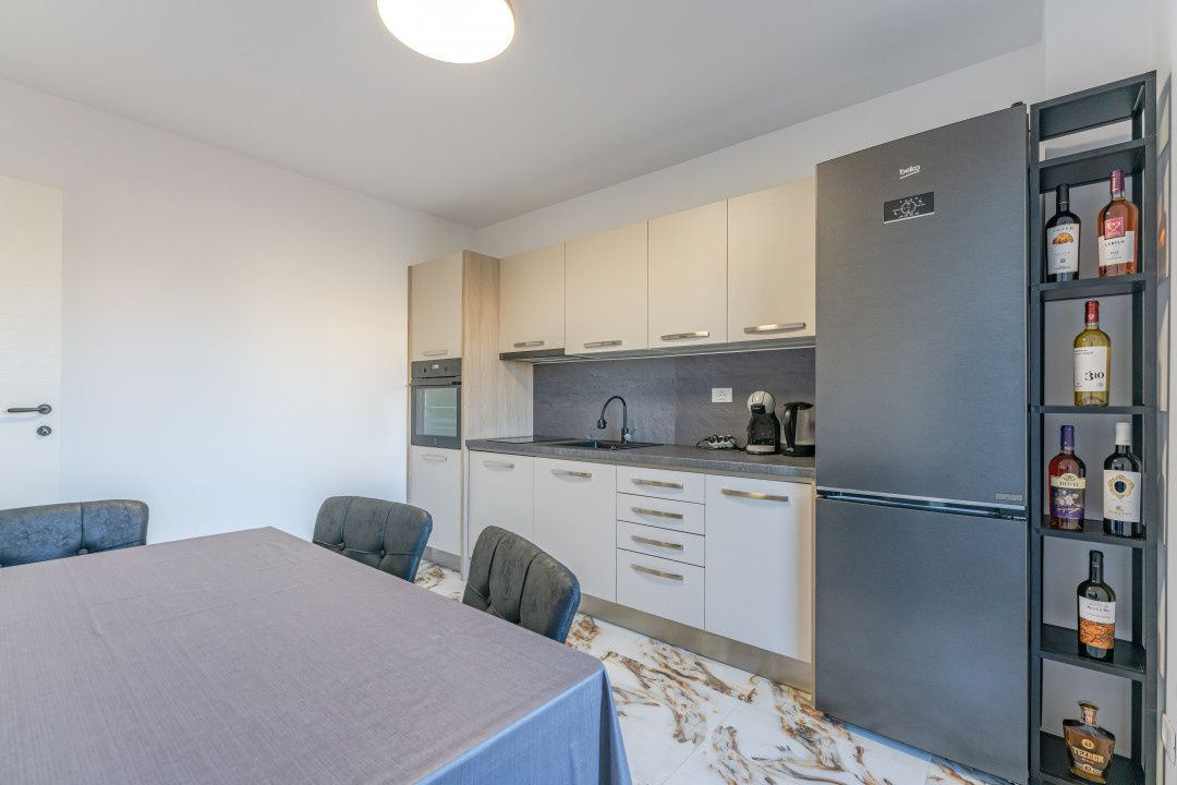 Apartament de lux cu 2 camere si 2 terase in Tractorul – fotografia 7 din 10